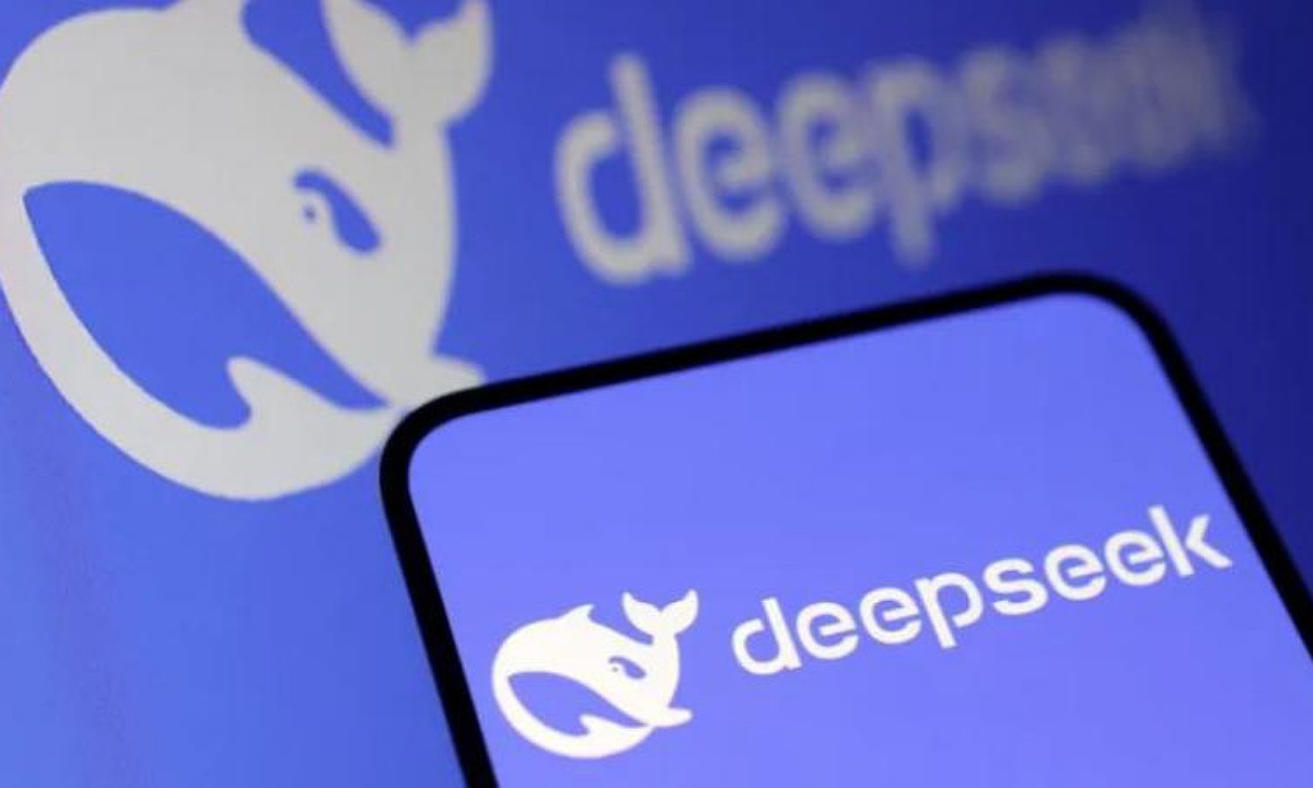 استخدمه مجانا.. تحميل تطبيق DeepSeek AI ديب سيك الصيني أقوى نماذج الذكاء الاصطناعي والمنافس الأول لـ Chatgpt